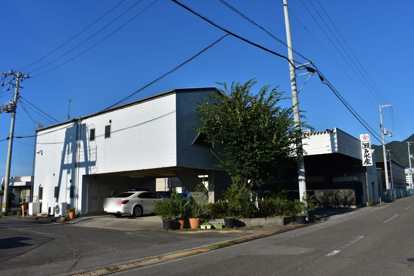 香川県三豊市の本社の外観